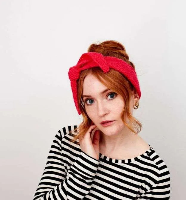 27065-mini-tuecher-stricken-rotes-tuch-als-stirnband_1920x1920