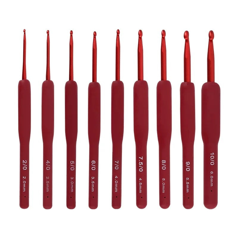 Ergonomische Häkelnadelset aus Aluminium mit Softgriff – Rot SparWolle